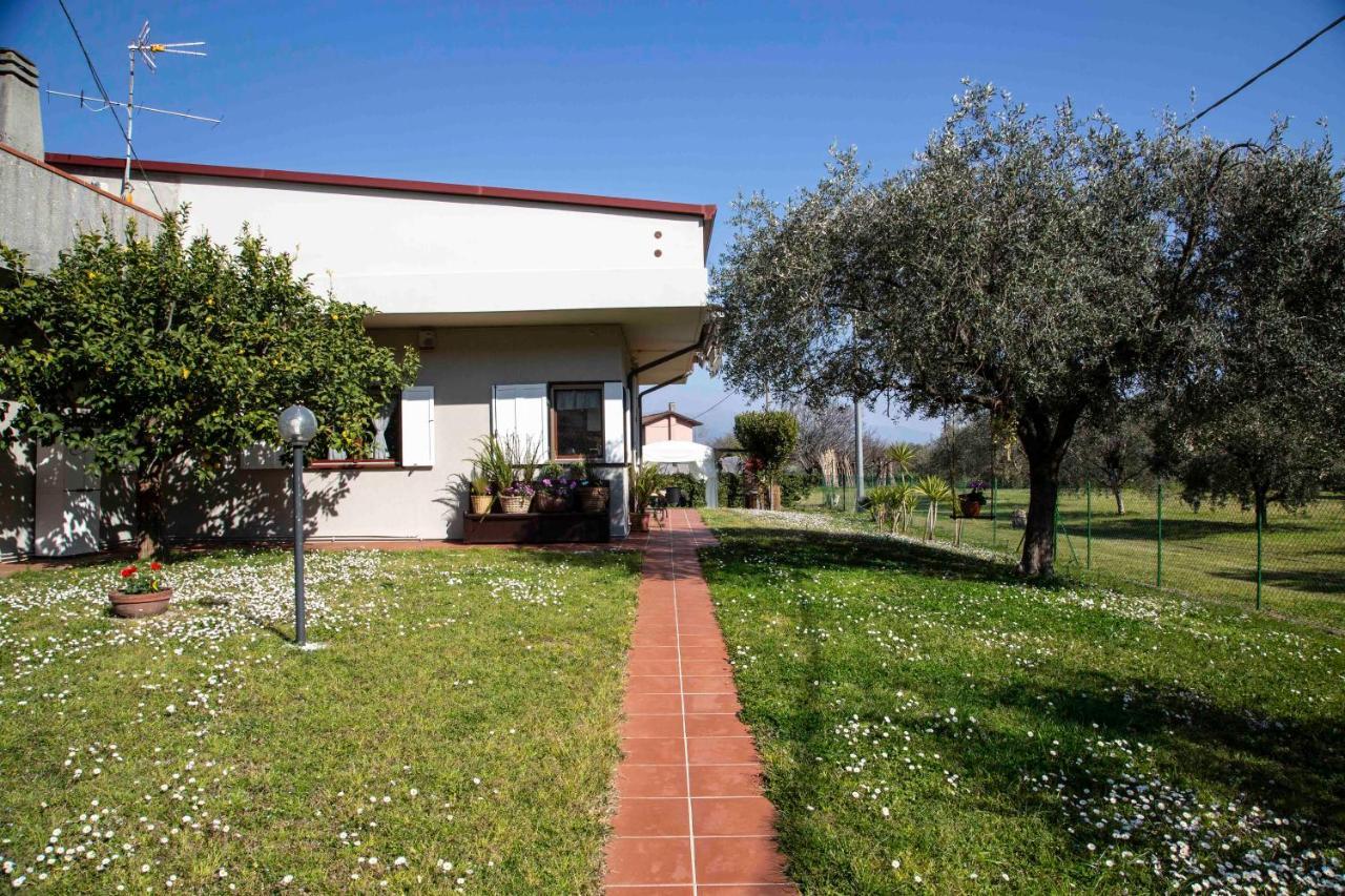 Casa Vacanze Oleandri Villa Ameglia Exterior photo